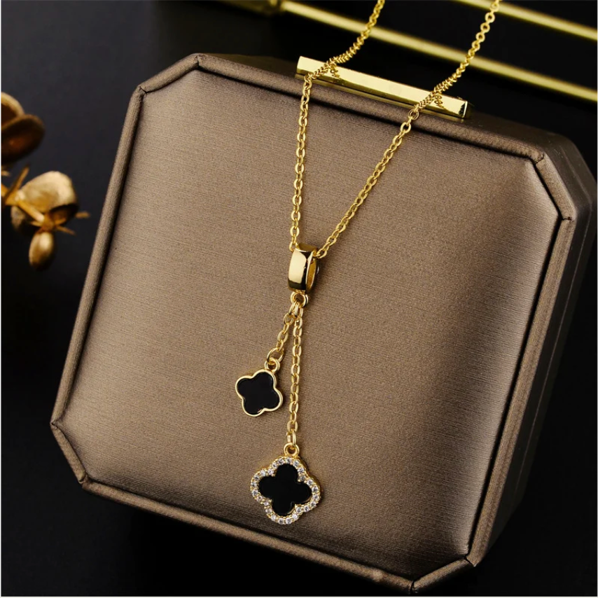 Clover Necklace